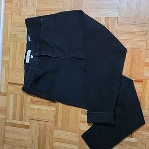 Black Vintage America jeans.